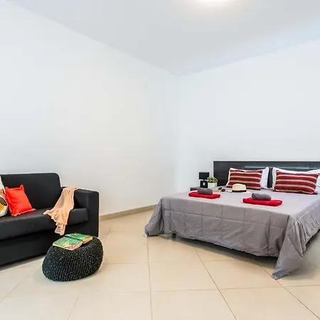 Playa De Fanabe Sleeps 8 With Pool Air Con And Wifi فيلة *