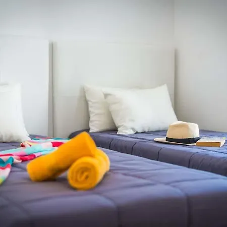 فيلة Playa De Fanabe Sleeps 8 With Pool Air Con And Wifi أذيخي